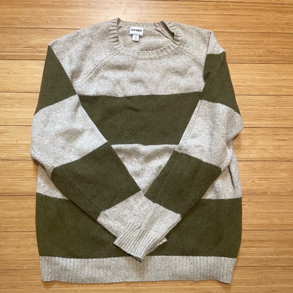 Old Navy Sweater